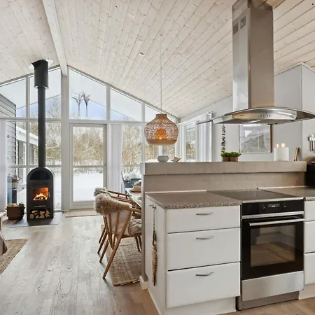 Tatil Evi With Covered Terrace *