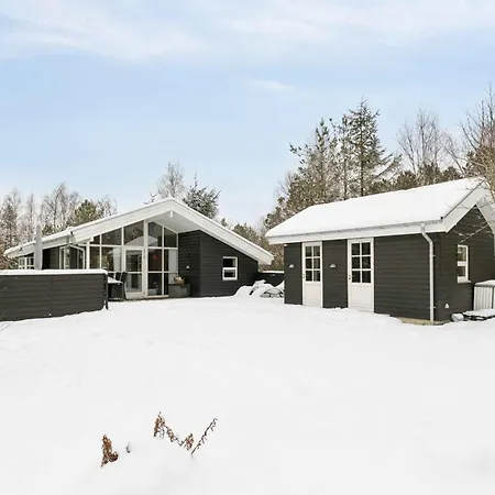 Tatil Evi With Covered Terrace Ålbæk