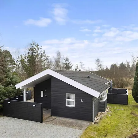Feriehus With A Covered Terrace *