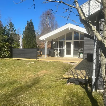 With A Covered Terrace * Ålbæk