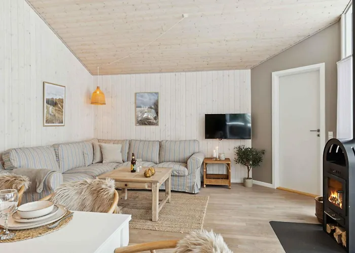 Vakantiehuis With Covered Terrace *