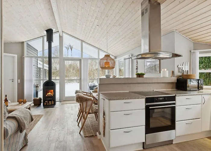 Vakantiehuis With Covered Terrace *