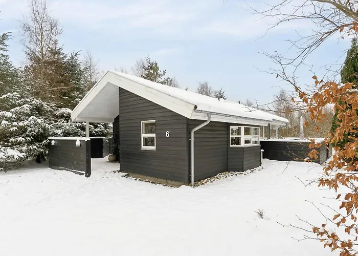 With Covered Terrace Vakantiehuis *