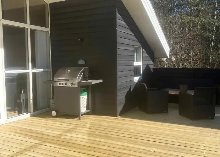 Vakantiehuis With Covered Terrace